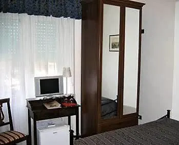 Hotel Antico Acquedotto Rom 3*,